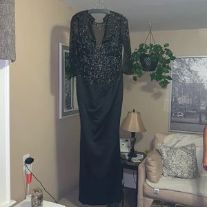 Women’s Dress Size 8